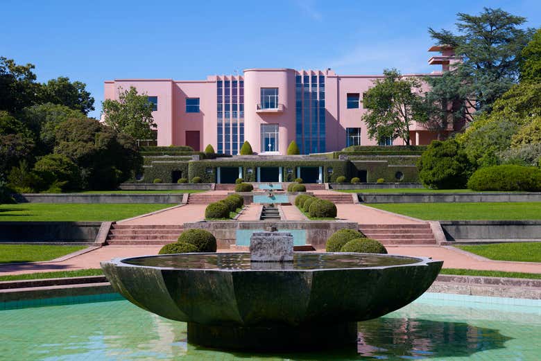 Fachada da Casa Serralves, uma verdadeira joia do art déco