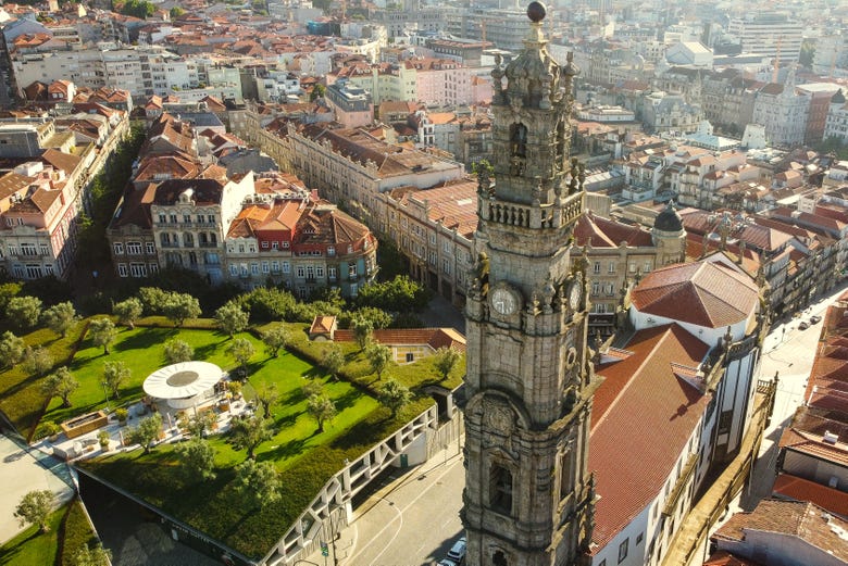 Torre dos Clérigos, Porto
