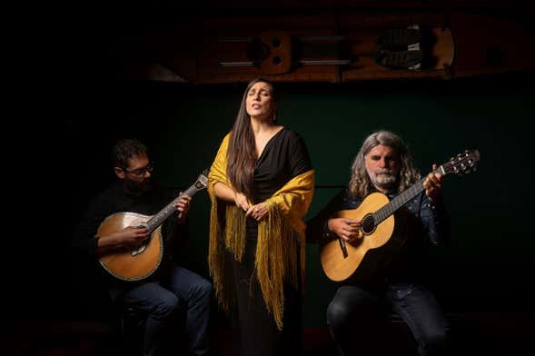 Espetáculo no Cais do Fado